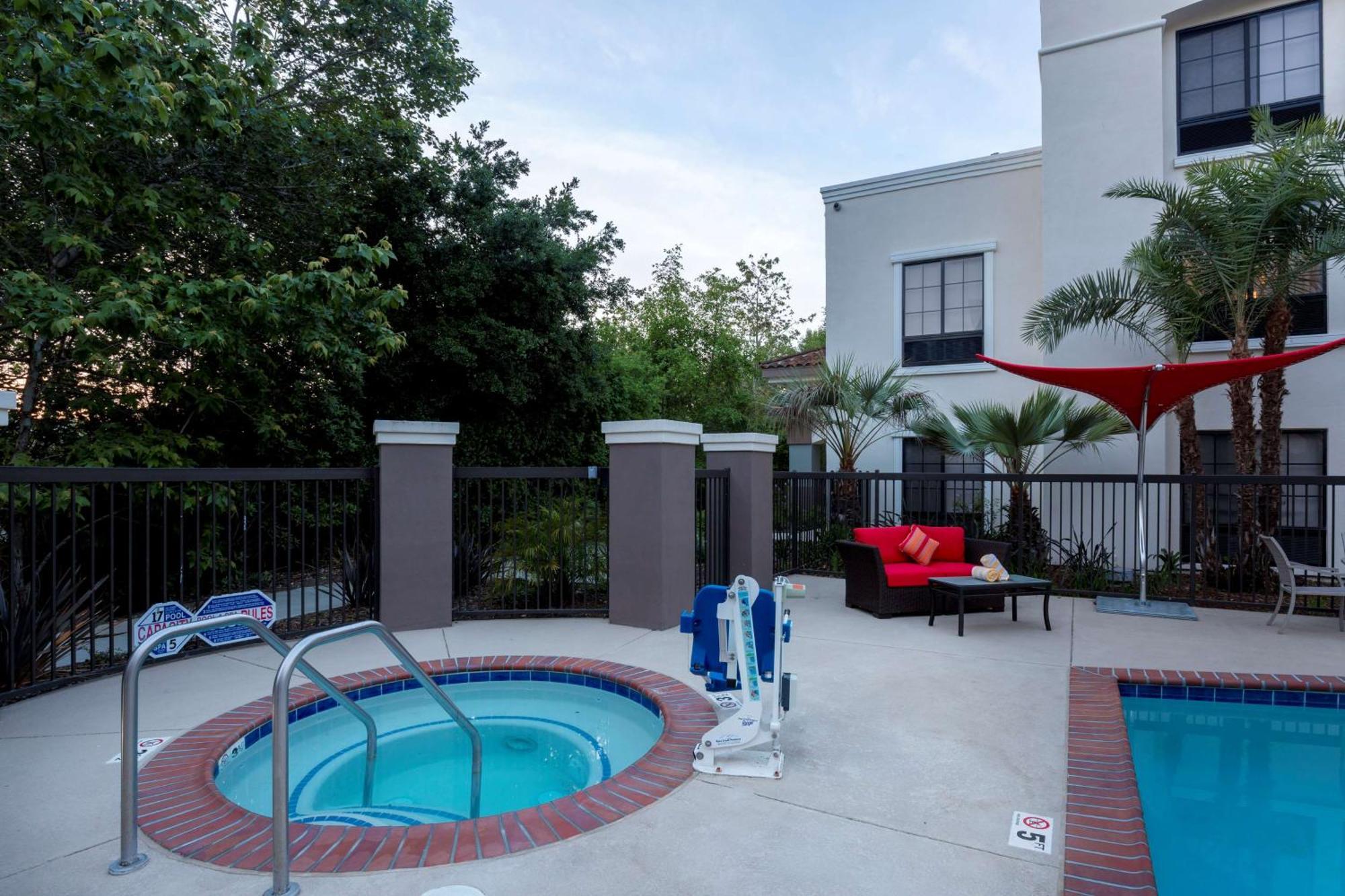 Hampton Inn Santa Barbara/Goleta Eksteriør billede