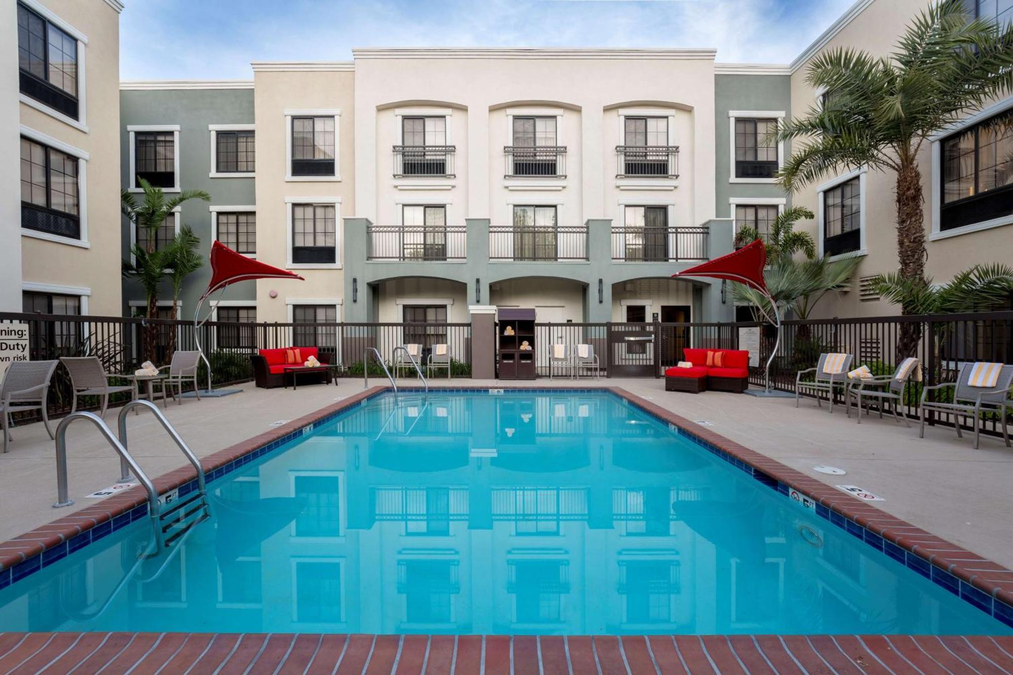 Hampton Inn Santa Barbara/Goleta Eksteriør billede